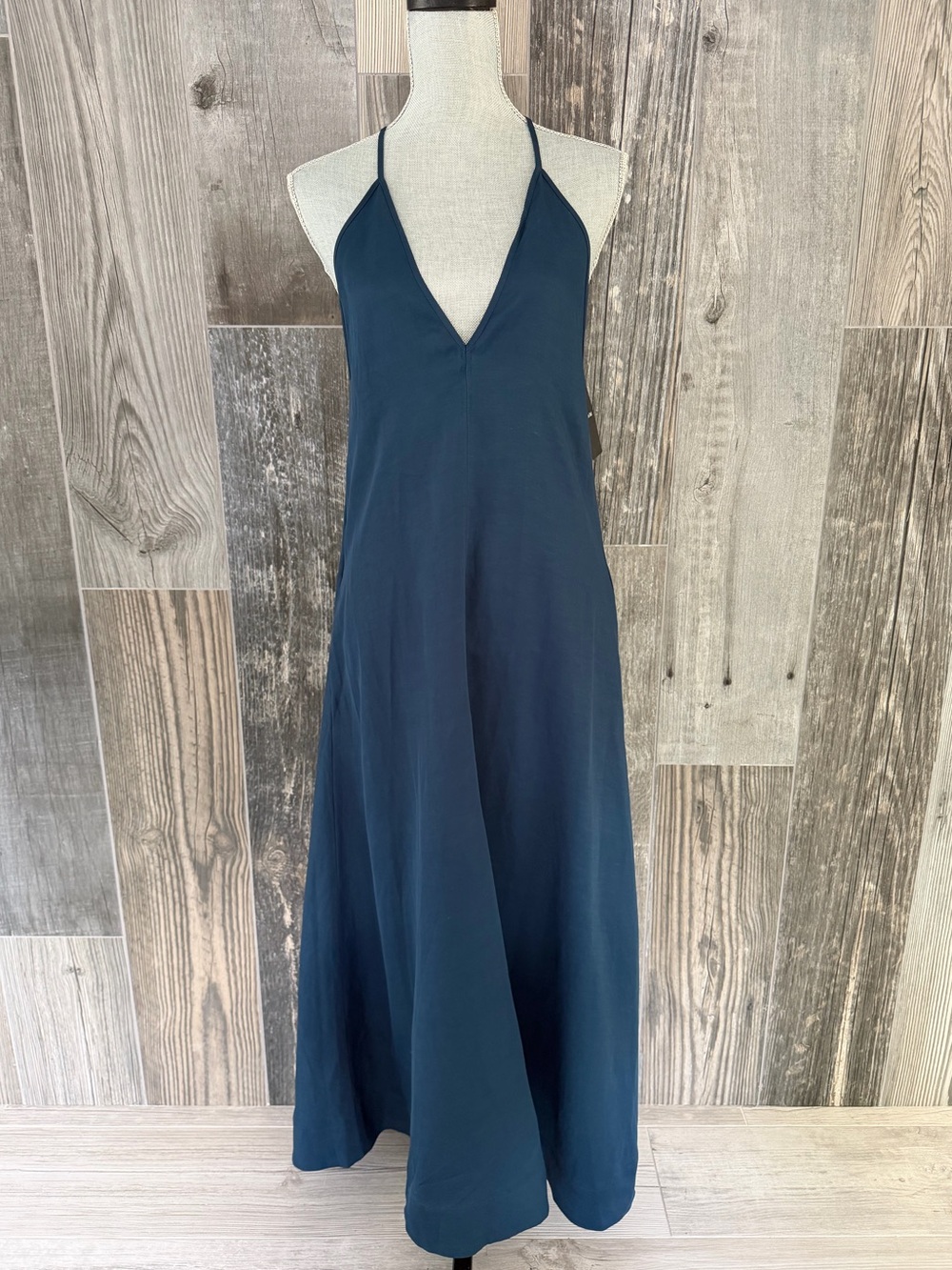 NWT Massimo Dutti Flowy Maxi Dress with V-Neck